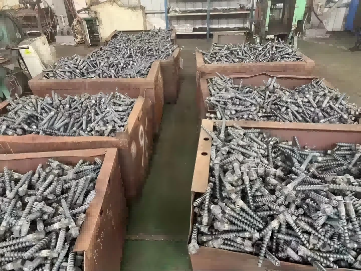 Railway Parts Rail Fasteners Screw Spike